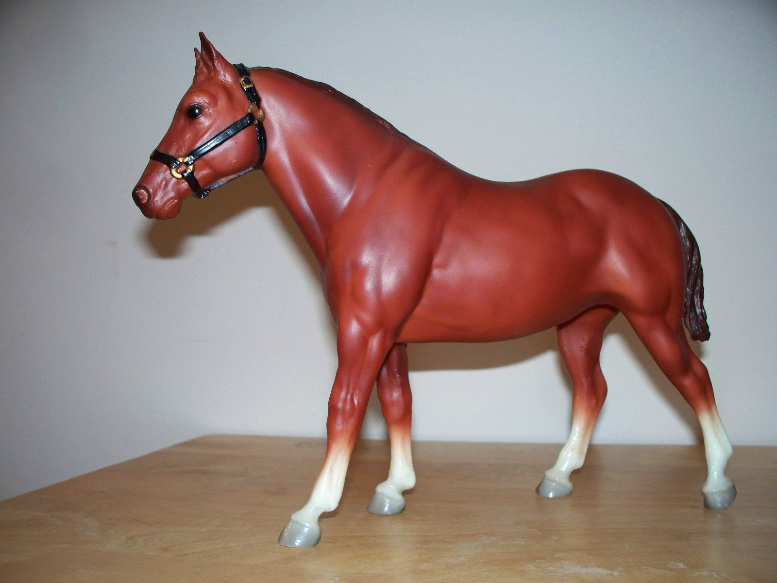 Quarter Horse Gelding | Breyer Value Guide