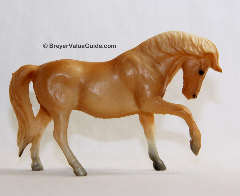 Quarter Horse Mare | Breyer Value Guide